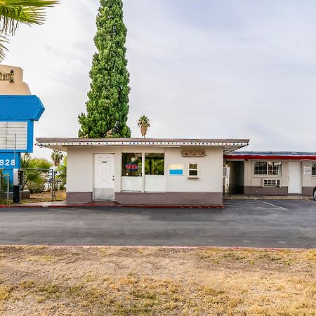 Oyo Gateway Motel Las Vegas North Strip/Fremont St. Area Ngoại thất bức ảnh