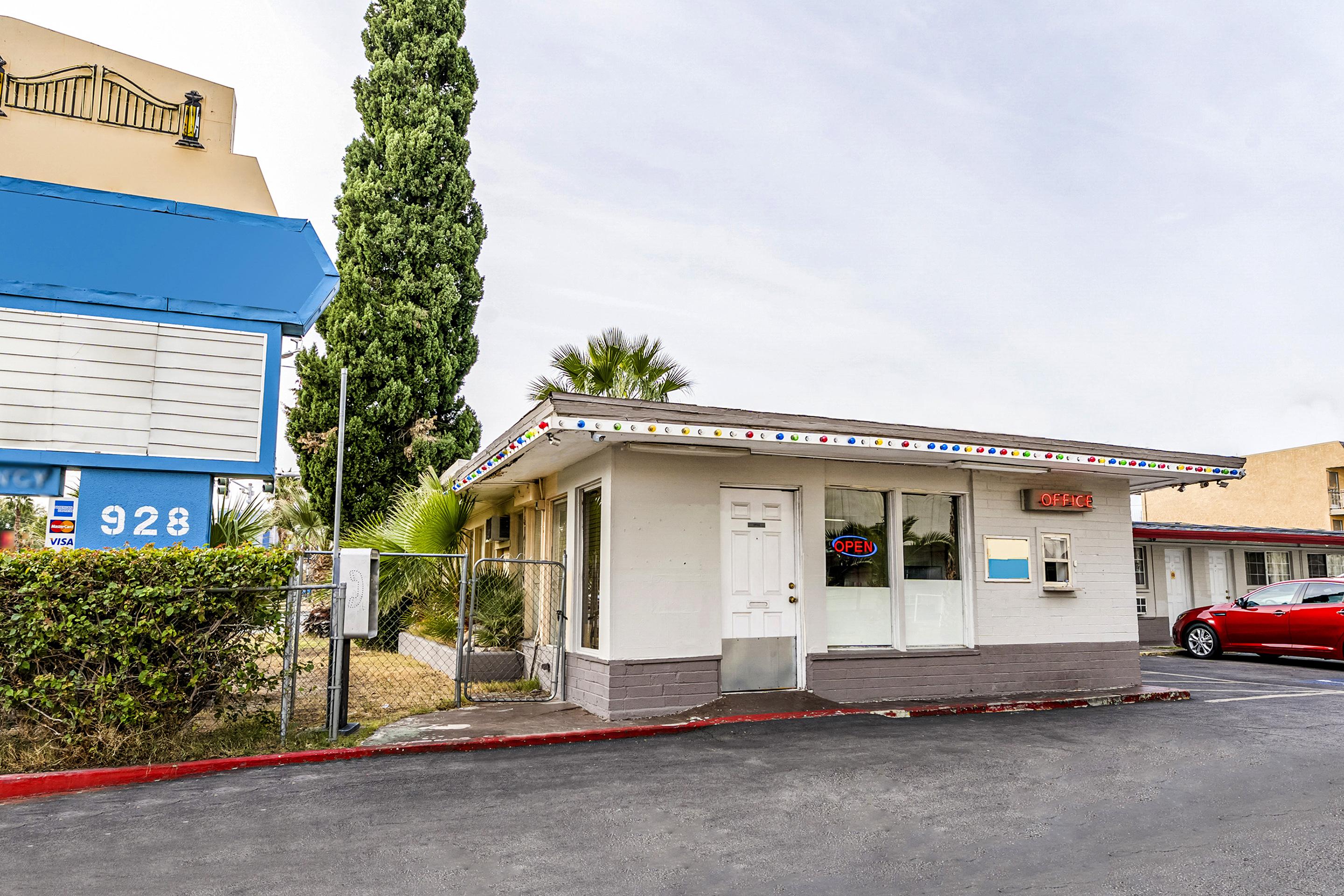 Oyo Gateway Motel Las Vegas North Strip/Fremont St. Area Ngoại thất bức ảnh