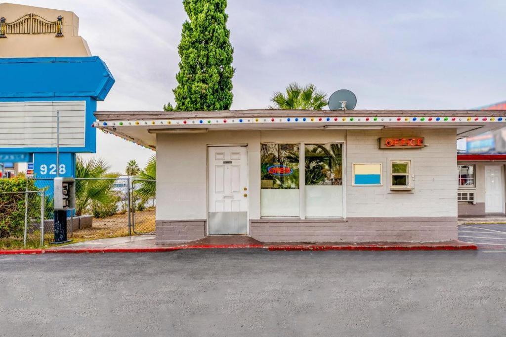 Oyo Gateway Motel Las Vegas North Strip/Fremont St. Area Ngoại thất bức ảnh