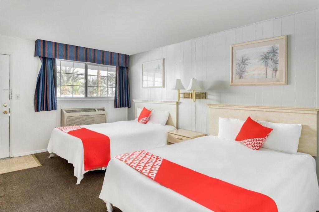 Oyo Gateway Motel Las Vegas North Strip/Fremont St. Area Ngoại thất bức ảnh