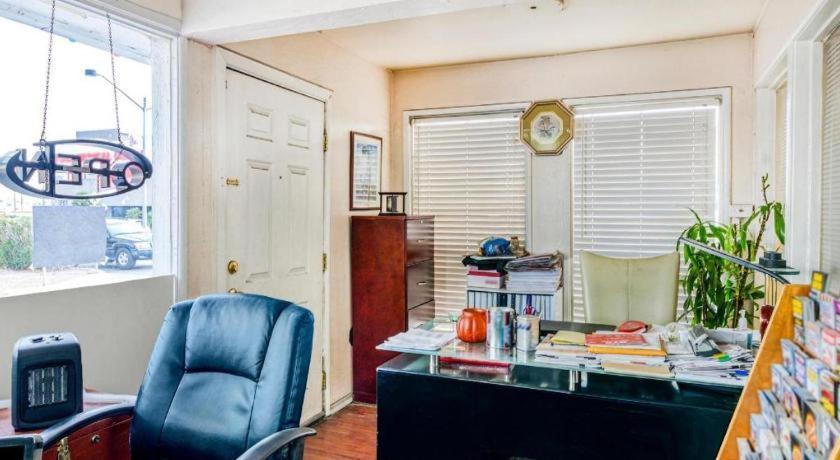 Oyo Gateway Motel Las Vegas North Strip/Fremont St. Area Ngoại thất bức ảnh