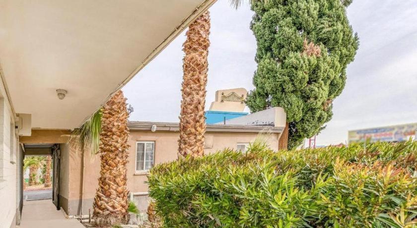 Oyo Gateway Motel Las Vegas North Strip/Fremont St. Area Ngoại thất bức ảnh
