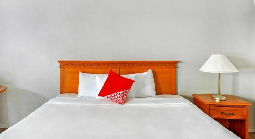 Oyo Gateway Motel Las Vegas North Strip/Fremont St. Area Ngoại thất bức ảnh